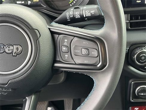 Used 2024 Jeep Wrangler Unlimited Rubicon 4xe image 29