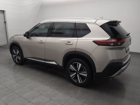 Used 2023 Nissan Rogue Platinum FWD image 3