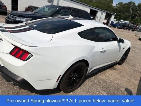 Used 2024 Ford Mustang GT RWD image 9