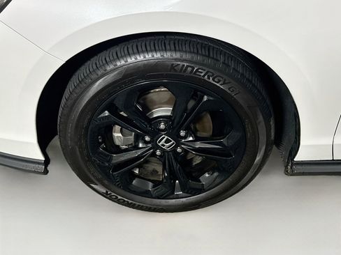 Used 2025 Honda Accord SE image 11