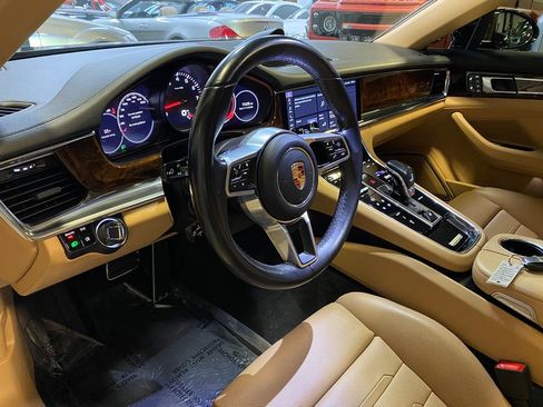Used 2020 Porsche Panamera 4S image 14