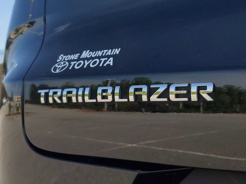 Used 2025 Chevrolet TrailBlazer LT FWD image 7