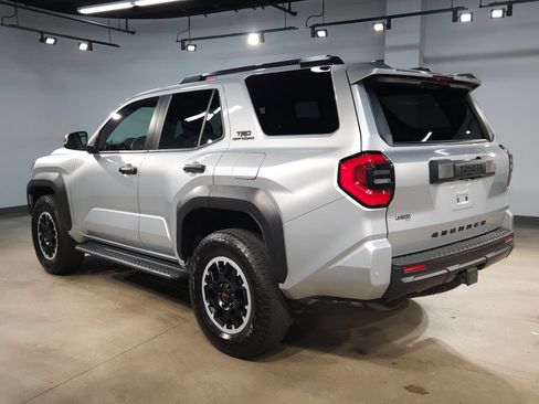 Used 2025 Toyota 4Runner TRD Off-Road AWD/4WD image 5