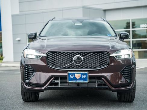 New 2026 Volvo XC60 T8 Plus w/ Protection Package Premier AWD/4WD image 2