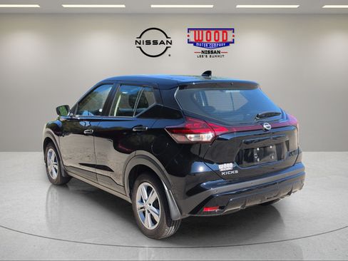 Certified 2025 Nissan Kicks Play S FWD image 4
