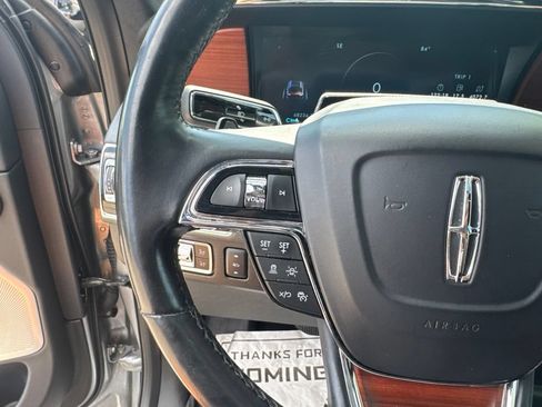 Used 2022 Lincoln Navigator Reserve AWD/4WD image 23