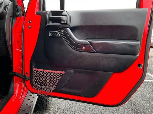 Used 2018 Jeep Wrangler Unlimited Rubicon image 20