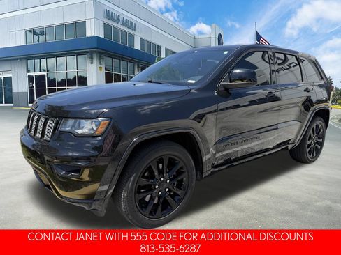 Used 2021 Jeep Grand Cherokee Laredo X RWD image 3