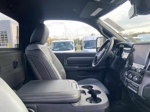 New 2026 RAM 5500 Tradesman w/ Chrome Appearance Group image 43