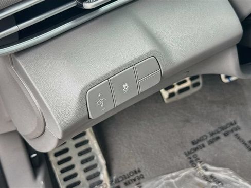 Certified 2026 Hyundai Elantra Sport FWD image 10