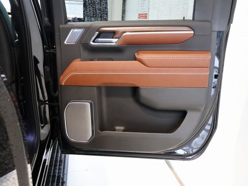 Certified 2024 GMC Sierra 3500 Denali Ultimate image 39