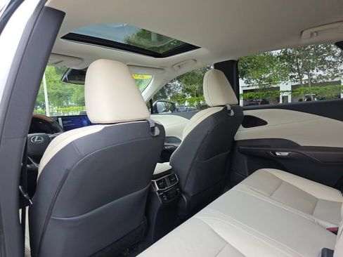 Used 2025 Lexus RX 350 Premium Plus w/ Accessory Package (Z1) FWD image 19