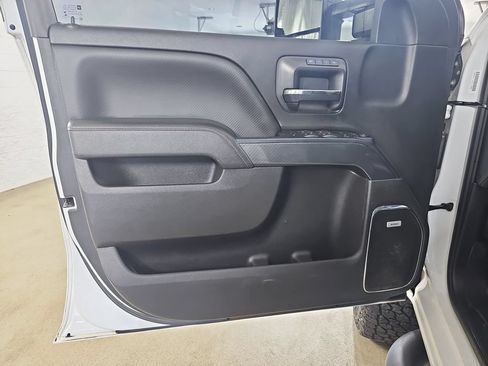 Used 2018 GMC Sierra 2500 SLT w/ All Terrain HD Package AWD/4WD image 31