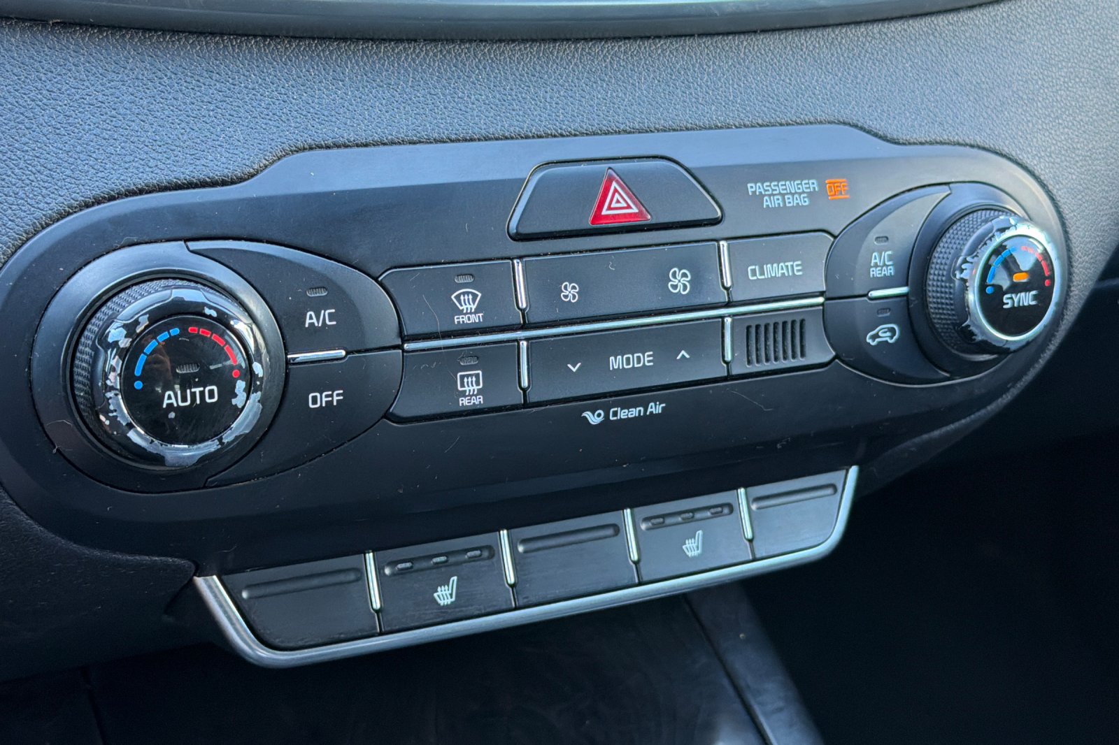 Used 2017 Kia Sorento EX AWD/4WD image 20