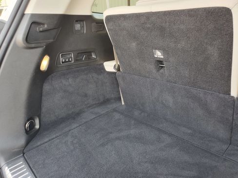 Used 2022 Mercedes-Benz GLS 450 4MATIC image 40