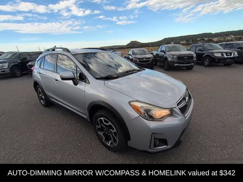 Used 2017 Subaru Crosstrek 2.0i Premium AWD/4WD image 3