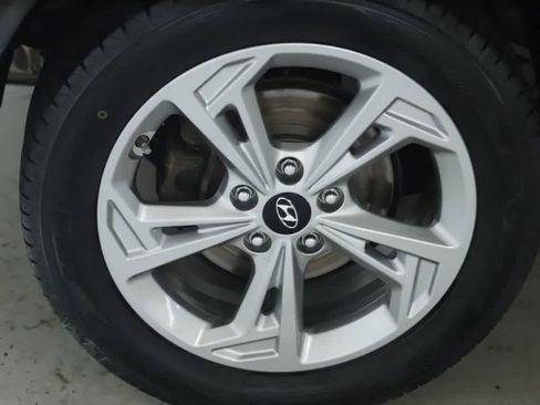 Used 2023 Hyundai Kona SEL image 12