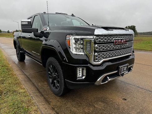 Used 2021 GMC Sierra 2500 Denali w/ Denali Black Diamond Edition image 4