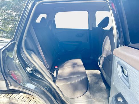 Used 2023 Nissan Rogue S AWD/4WD image 13