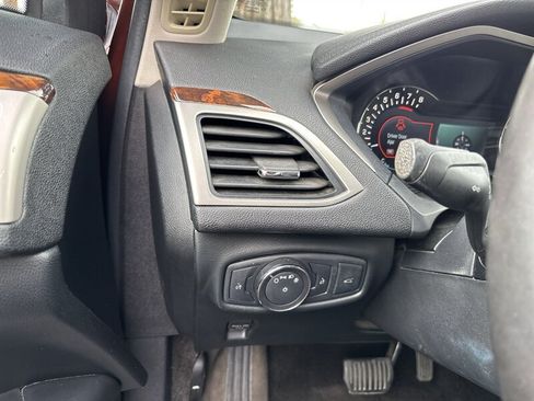 Used 2015 Lincoln MKZ FWD image 41