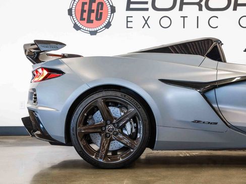 Used 2025 Chevrolet Corvette Z06 RWD image 15