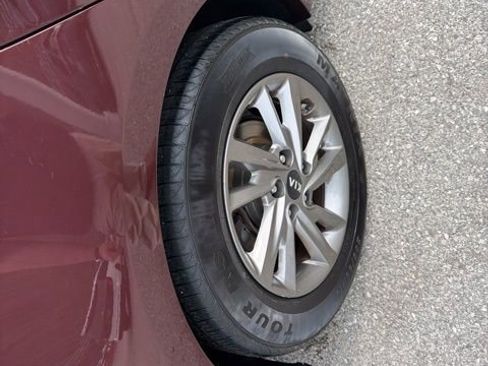 Used 2020 Kia Optima LX FWD image 12