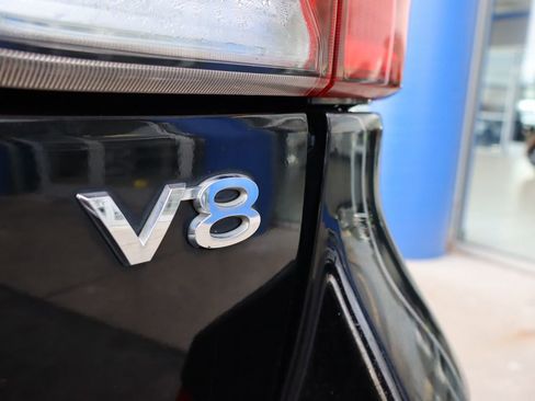 Used 2013 Toyota Land Cruiser image 29