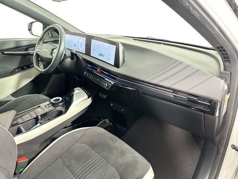 Used 2023 Kia EV6 GT-Line w/ GT-Line Suede Seat Package AWD/4WD image 32