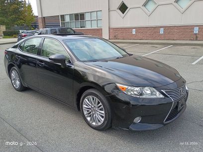 Used 2013 Lexus ES 350 w/ Premium Pkg