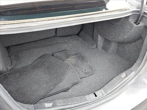 Used 2017 Ford Fusion SE w/ Equipment Group 201A image 6