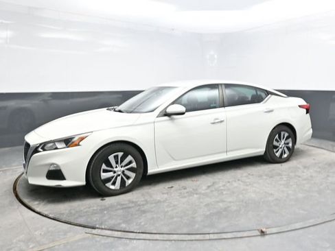 Used 2021 Nissan Altima 2.5 S image 3
