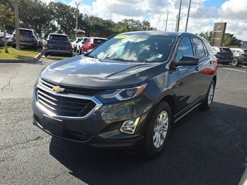 Used 2018 Chevrolet Equinox LT image 2