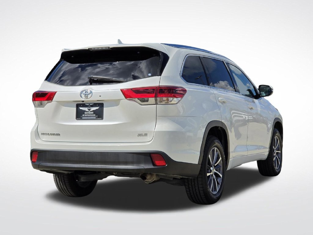Used 2018 Toyota Highlander XLE FWD image 6