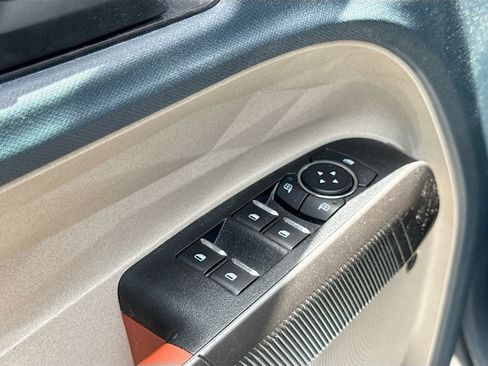 Used 2025 Ford Maverick Lariat AWD/4WD image 18