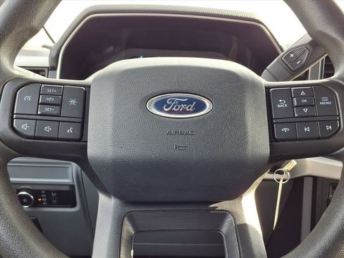 Used 2023 Ford F150 XLT image 14
