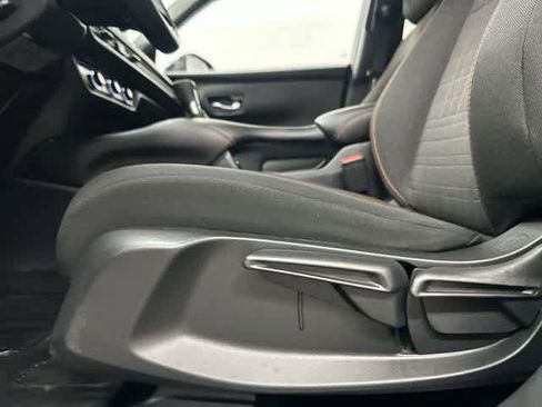 Used 2025 Honda HR-V Sport image 26