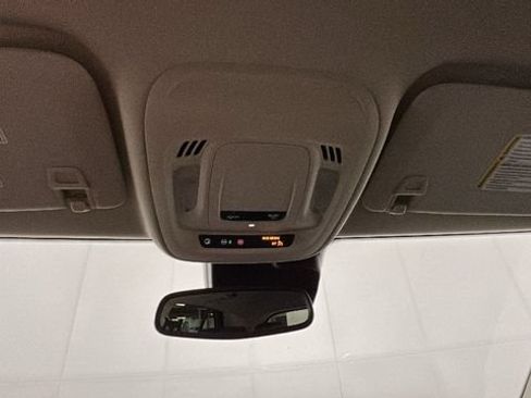 Used 2022 Buick Envision Preferred FWD image 25