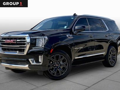 Used 2024 GMC Yukon SLT w/ SLT Luxury Package