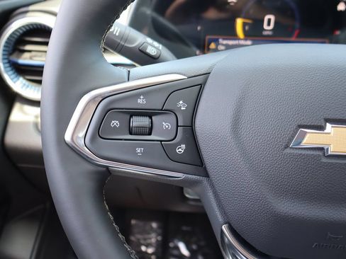 New 2026 Chevrolet Trax LT w/ Driver Confidence Package FWD image 8
