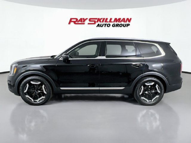 Used 2024 Kia Telluride EX AWD/4WD image 4