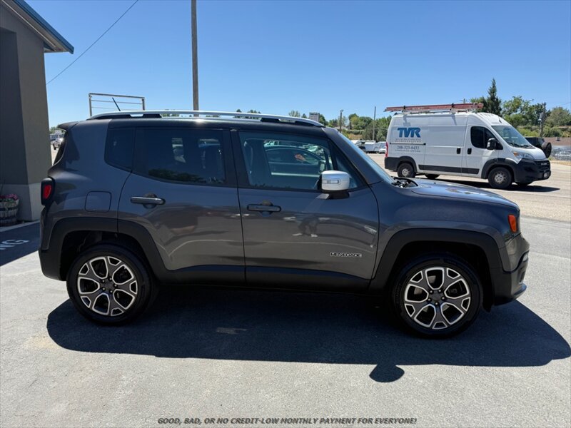 Used 2016 Jeep Renegade Limited AWD/4WD image 8