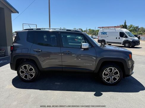 Used 2016 Jeep Renegade Limited AWD/4WD image 8