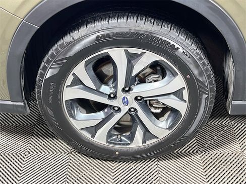 Used 2020 Subaru Outback Limited image 28