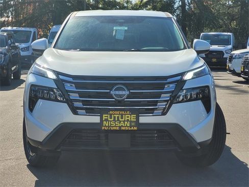 New 2026 Nissan Rogue SV image 3