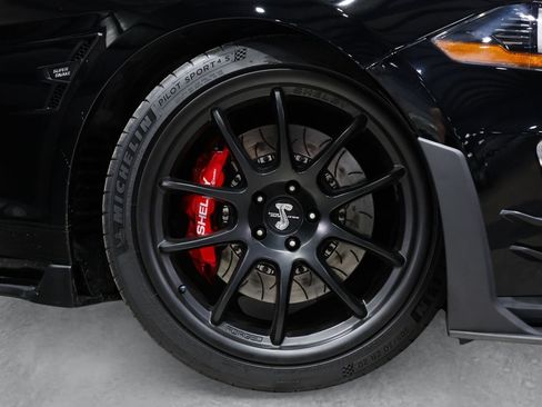Used 2022 Ford Mustang GT Premium w/ GT Performance Package RWD image 9