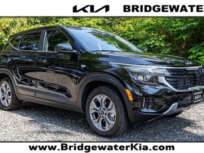 Certified 2025 Kia Seltos LX