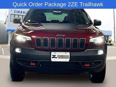 Used 2020 Jeep Cherokee Trailhawk w/ Technology Group AWD/4WD image 2