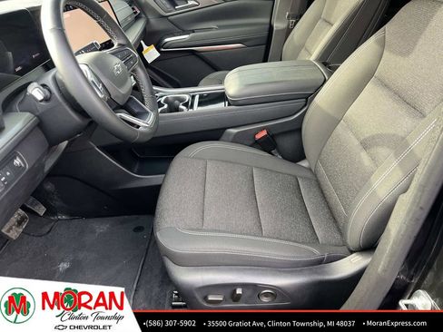 Certified 2024 Chevrolet Traverse LT w/ Midnight/Sport Edition image 18