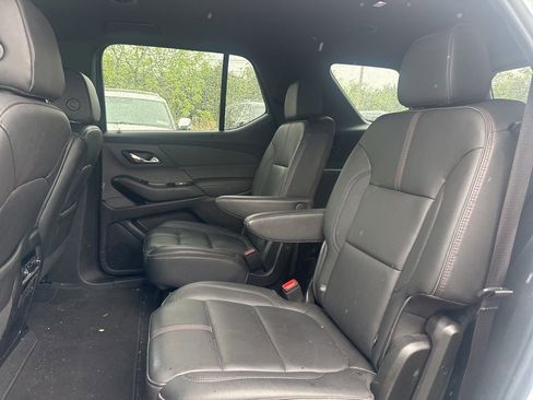 Used 2023 Chevrolet Traverse RS AWD/4WD image 13