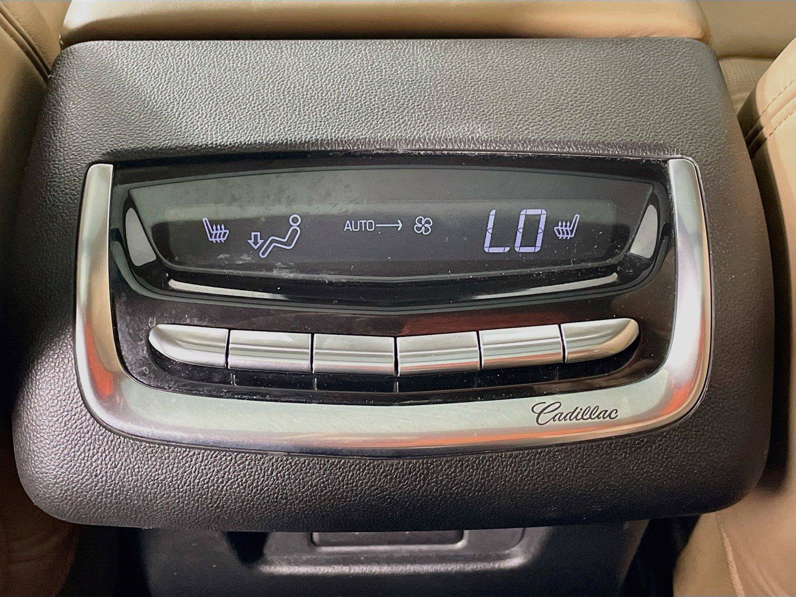 Used 2023 Cadillac XT6 Premium Luxury w/ Platinum Package AWD/4WD image 29